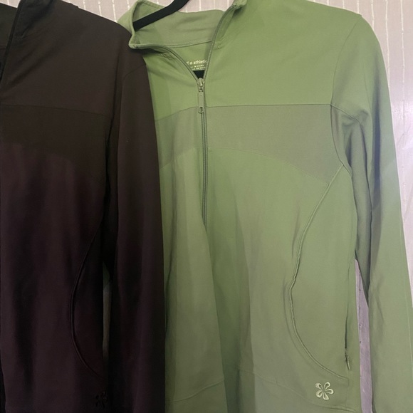 Tuff Athletics Yoga Zip Ups - Picture 3 of 4